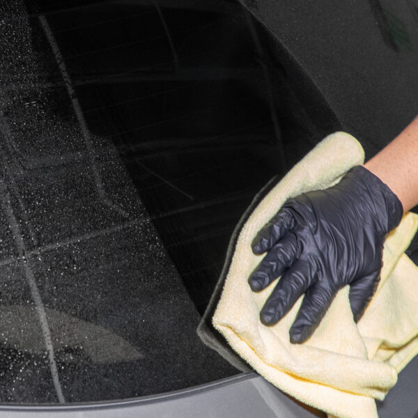 Meguiar’s Ultimate Glass Cleaner & Water Repellent